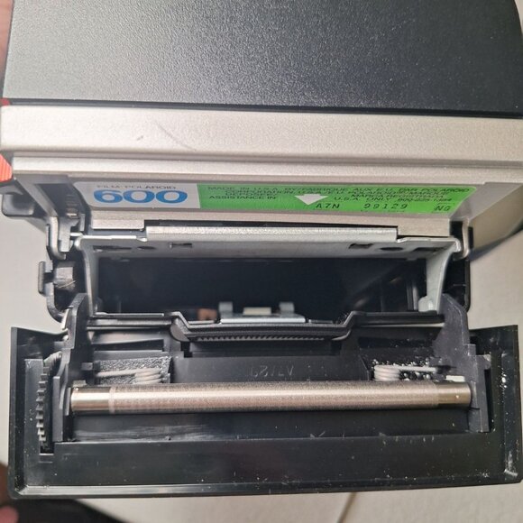 Polaroid Sun600 LMS Camera Vintage Pop Up Neck Strap Black USA Made Photography - Picture 8 of 11